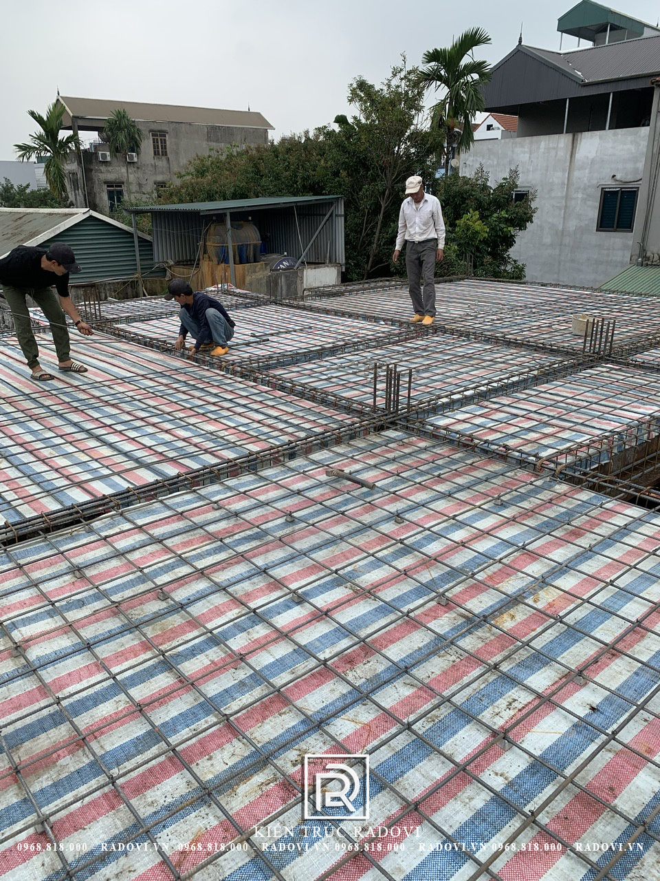 Giám sát thi công đan sắt đổ sàn mái