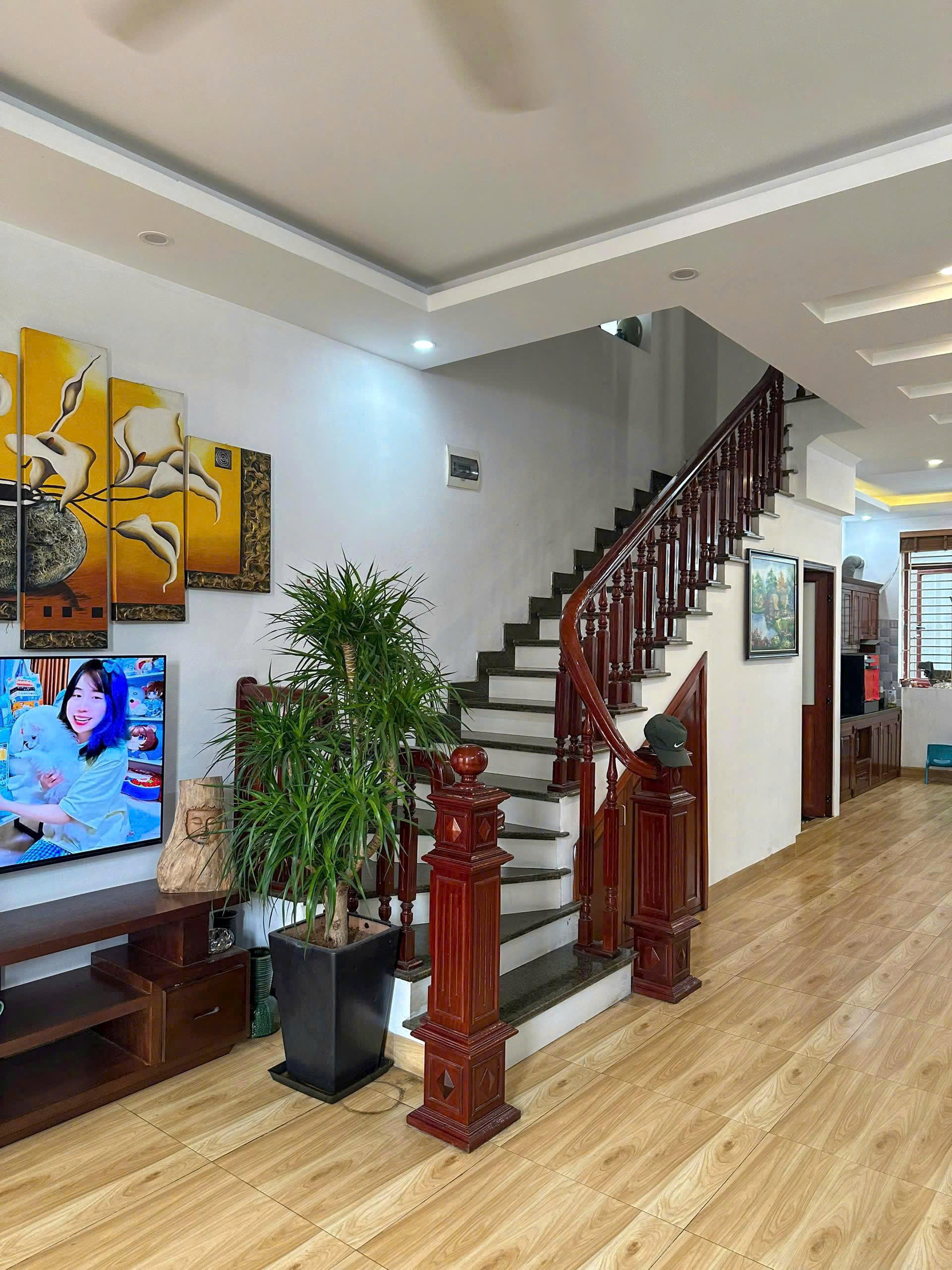 Z6832234137123_6d52df31b1021a4ad9dc56d1b669d5da